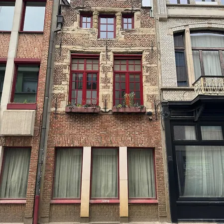 Apartmán Two Bedroom Loft In The Center By The Meir