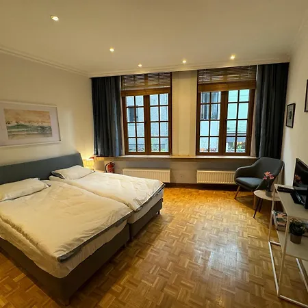 דירה Two Bedroom Loft In The Center By The Meir אנטוורפן