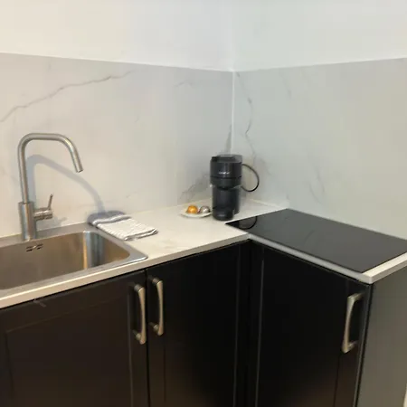 Two Bedroom Loft In The Center By The Meir *