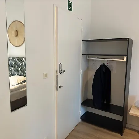 Apartmán Two Bedroom Loft In The Center By The Meir Antverpy