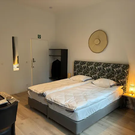 Apartmán Two Bedroom Loft In The Center By The Meir