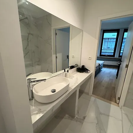 Two Bedroom Loft In The Center By The Meir