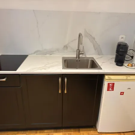 Two Bedroom Loft In The Center By The Meir