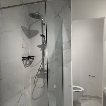 Two Bedroom Loft In The Center By The Meir Antwerpen